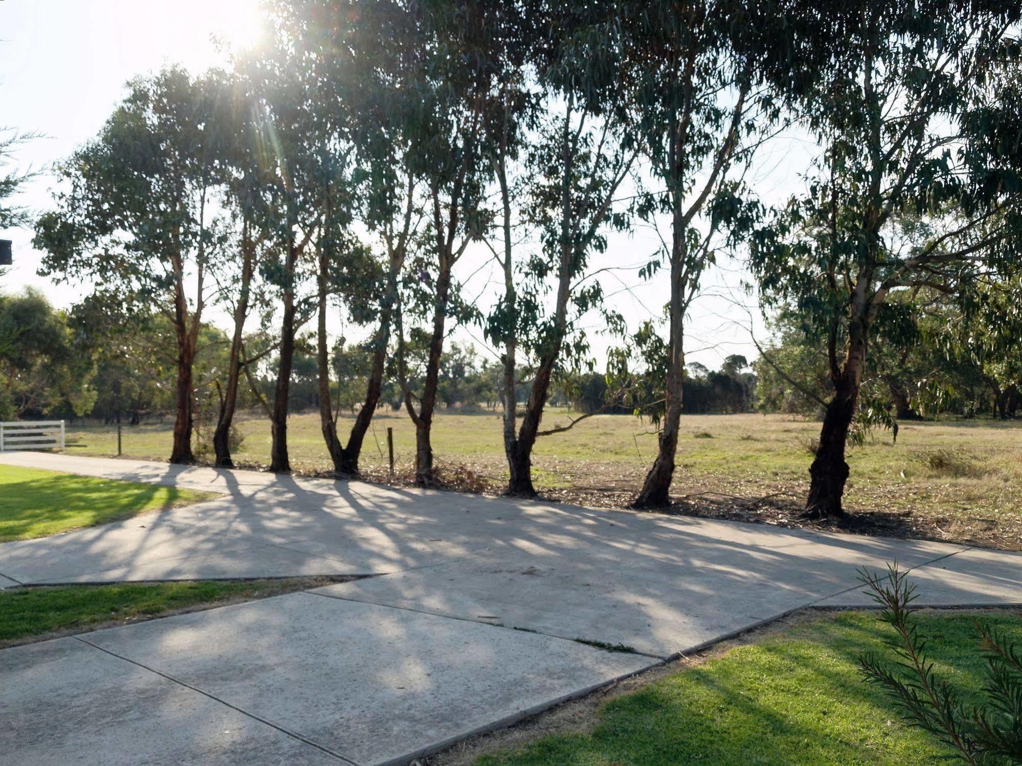 Woodbyne Resort Wimbledon Heights Εξωτερικό φωτογραφία